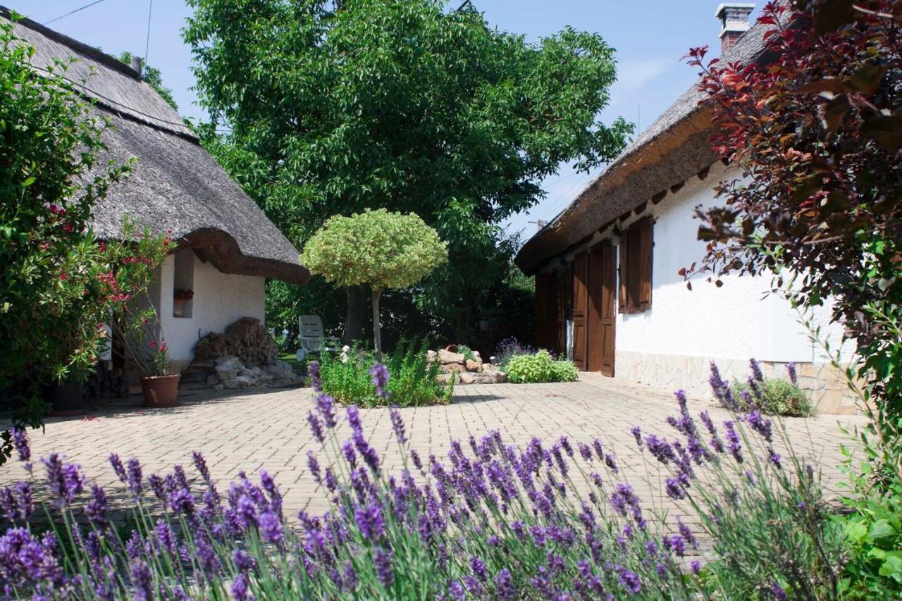 Sweet Cottage Vendeghaz Gyenesdiás Exterior foto